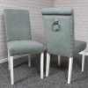 Krzesło tapicerowane z kołatką London z prostymi nogami
