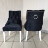 Krzesło tapicerowane z kołatką pikowane Bari Black