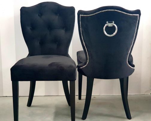 Krzesło tapicerowane pikowane z kołatką Roma czarne