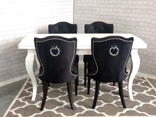 Stół drewniany rozkładany Massimo biały krzesła tapicerowane Roma czarne