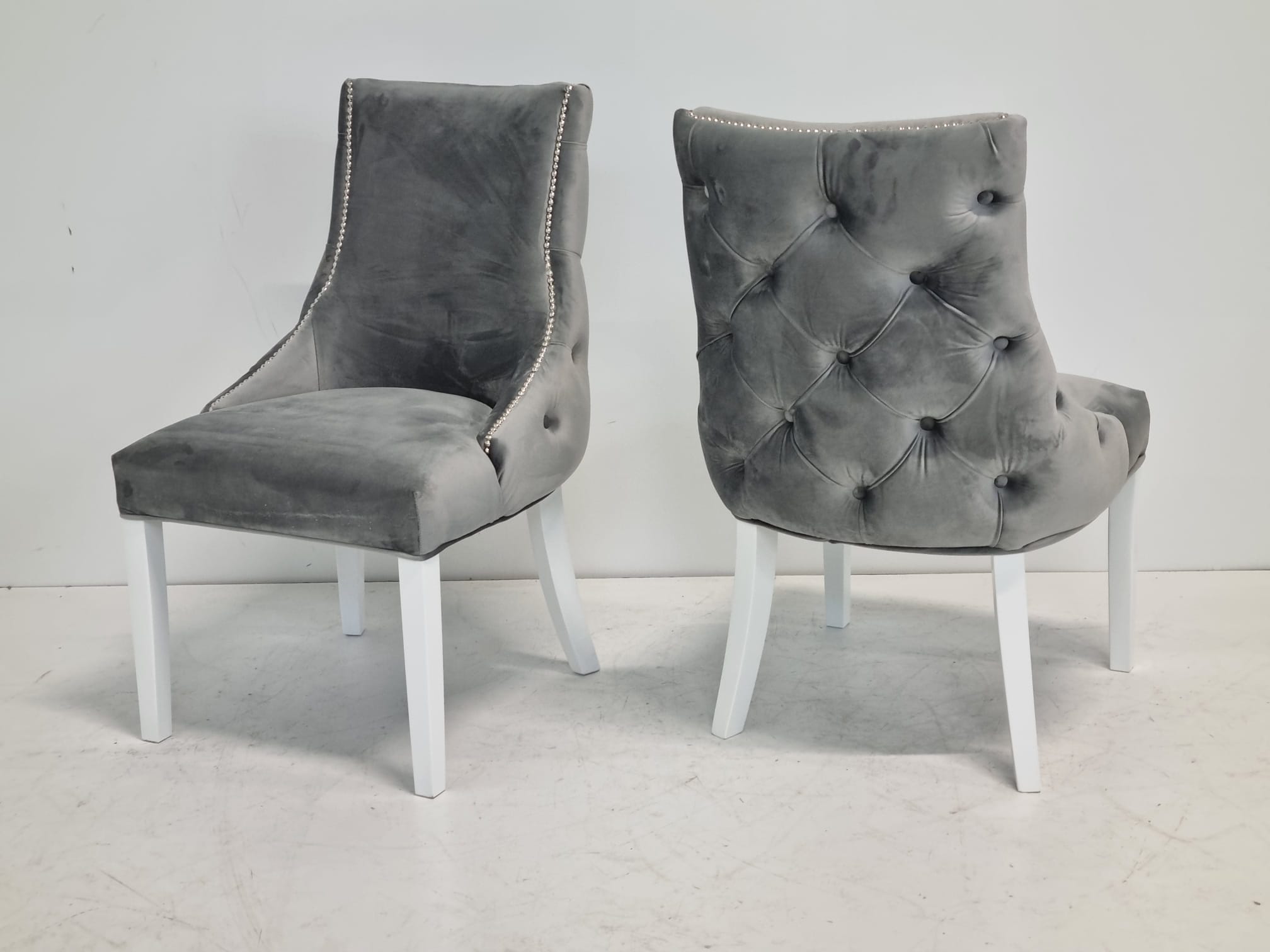 Krzesła tapicerowane Bari