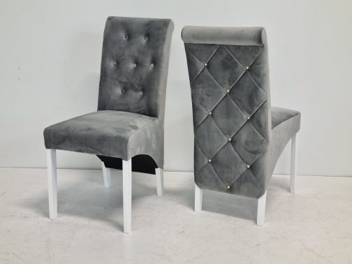 Krzesła tapicerowane London z pikowaniem