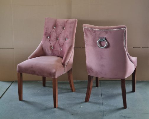 Krzesła tapicerowane z kołatką Bari różowe – komplet 4 szt.