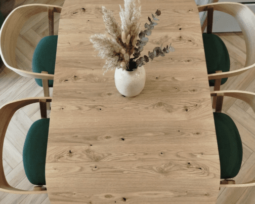 Zestaw: stół Oslo z krzesłami z podłokietnikami Carmen